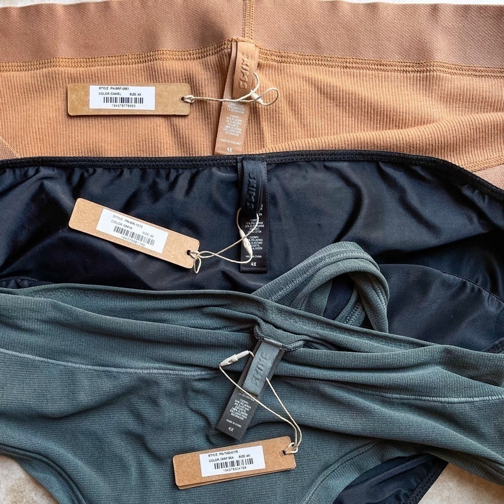SKIMS Underwear Undie Set Size 4X - Picture 8 of 8